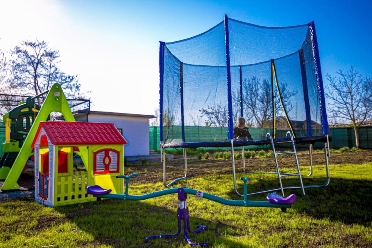 מלון Două Mai Complex Turistic N&S מראה חיצוני תמונה