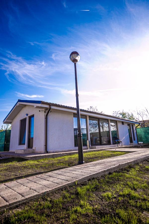 מלון Două Mai Complex Turistic N&S מראה חיצוני תמונה